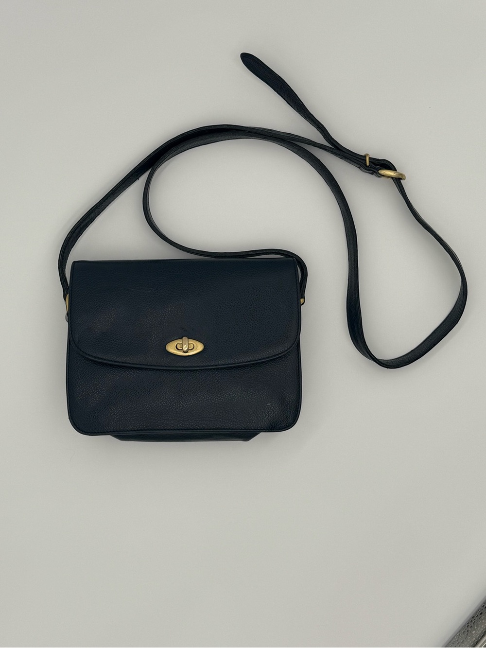 Coach 4400 Navy Leather Crossbody USA Made Classic Madison Spence Legacy Vintage - Picture 4 of 16